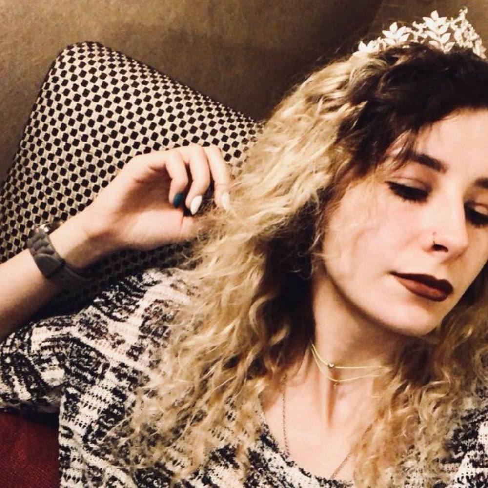 Meet your Posher, Ashley